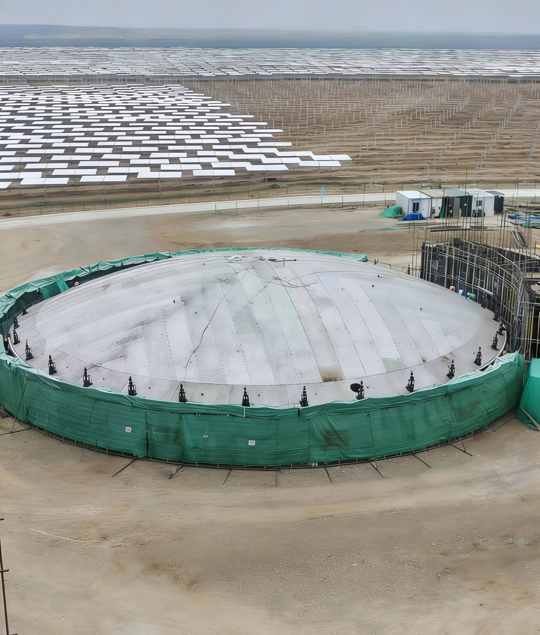 青海公司海南青豫直流二期10万千瓦光热项目箱罐安装工程